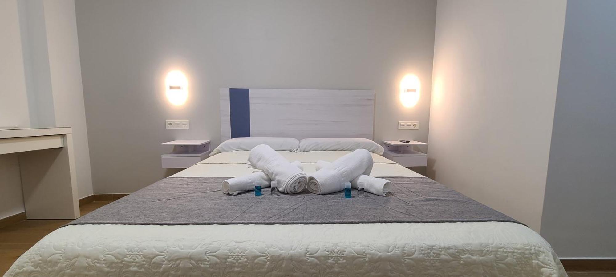 La Familia Hotel Santa Ana  ภายนอก รูปภาพ